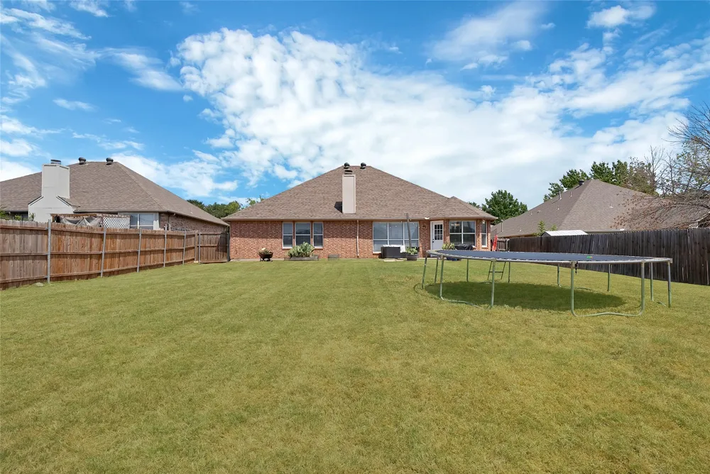 1800 Buena Vista Drive Denton, TX 76210