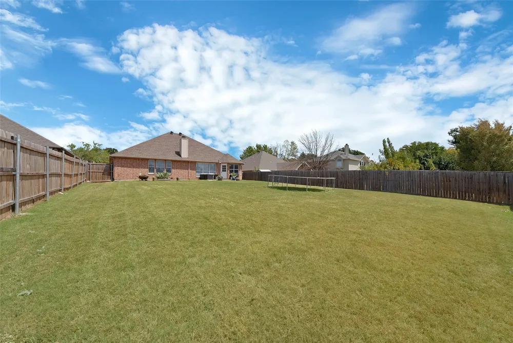 1800 Buena Vista Drive Denton, TX 76210
