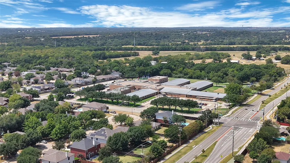 1800 Buena Vista Drive Denton, TX 76210