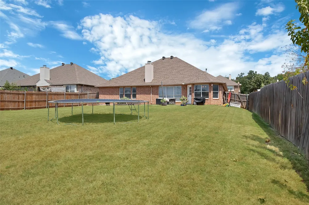1800 Buena Vista Drive Denton, TX 76210