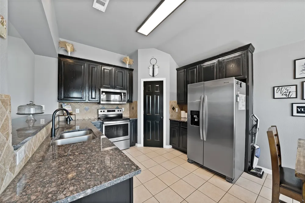 1800 Buena Vista Drive Denton, TX 76210