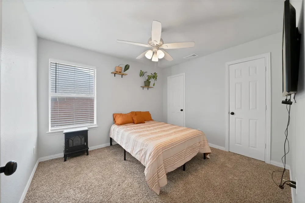 1800 Buena Vista Drive Denton, TX 76210