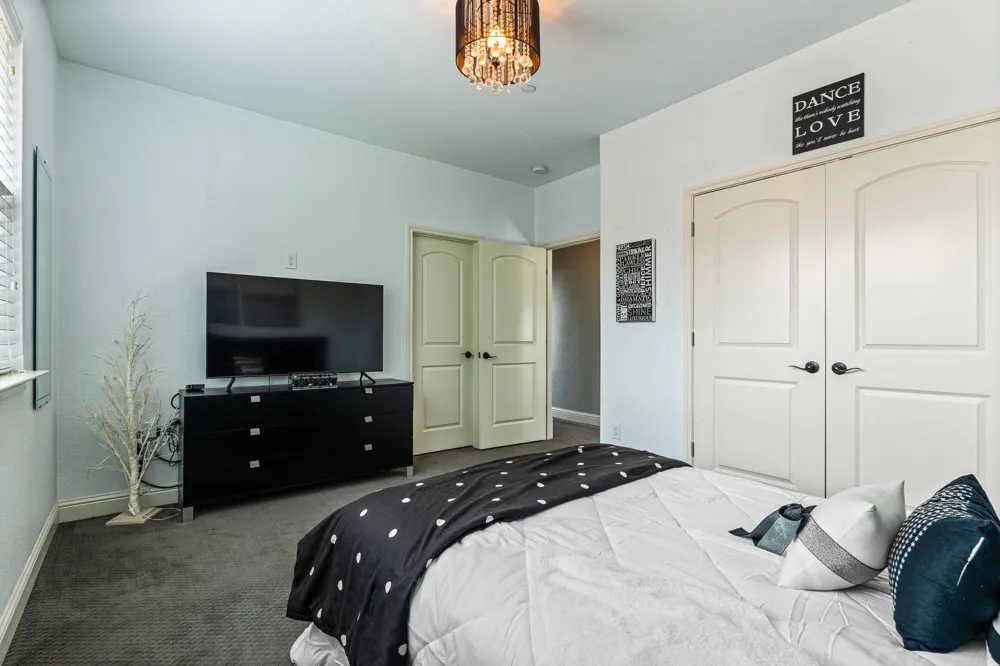 2182 Saxon Way Allen, TX 75013