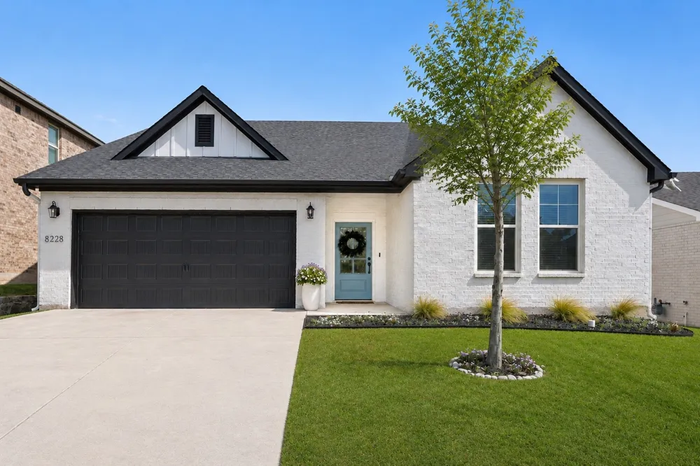 8228 Cheetah Path Godley, TX 76044