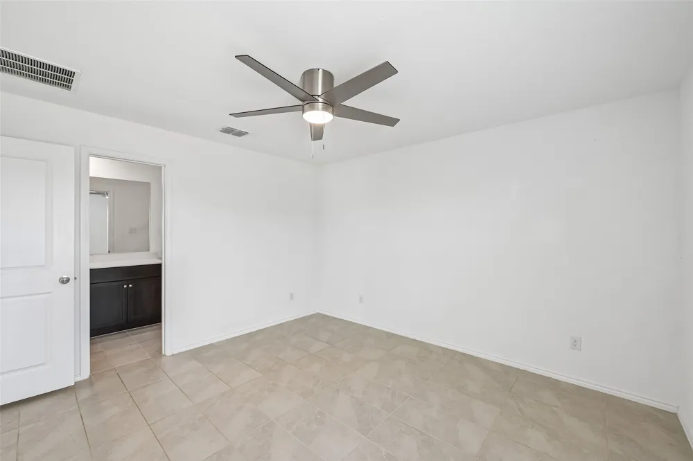 1477 Yachtclub Drive Pelican Bay, TX 76020