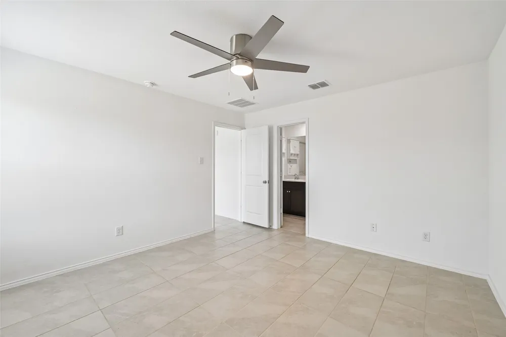 1477 Yachtclub Drive Pelican Bay, TX 76020