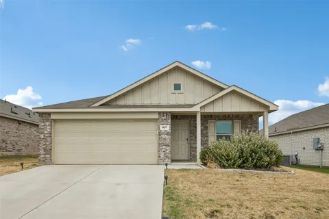 1477 Yachtclub Drive