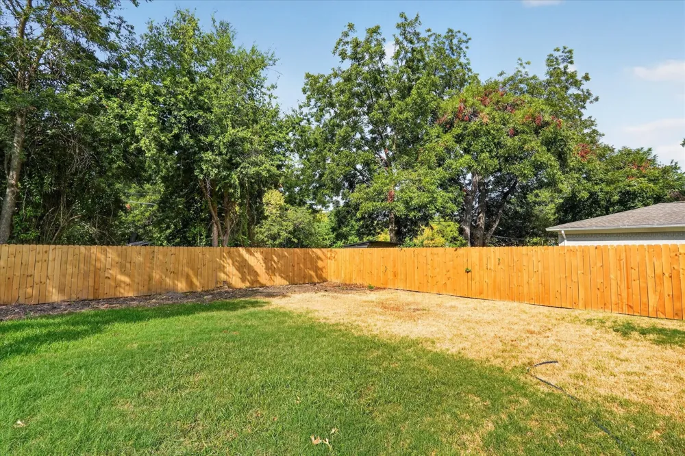 2208 Springhill Drive Dallas, TX 75228