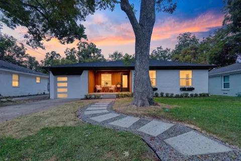 2208 Springhill Drive