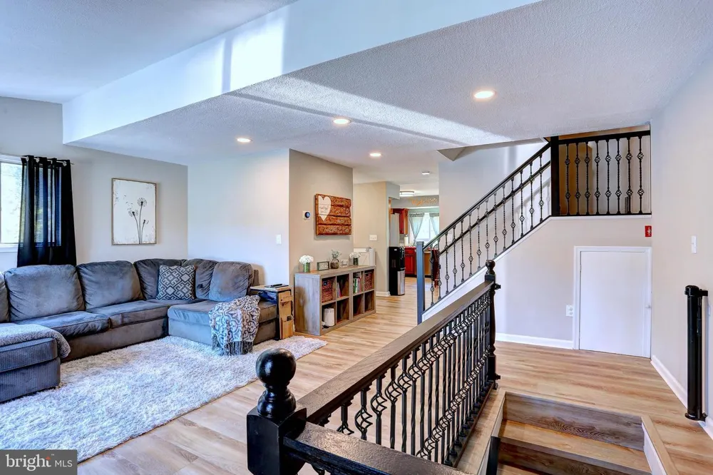 461 NEW YORK AVENUE Pasadena, MD 21122