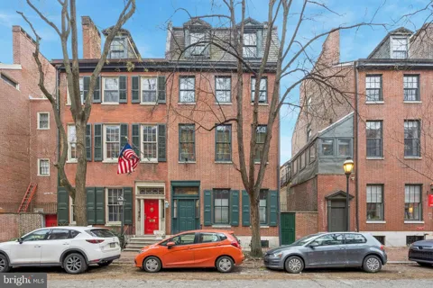 916 CLINTON STREET