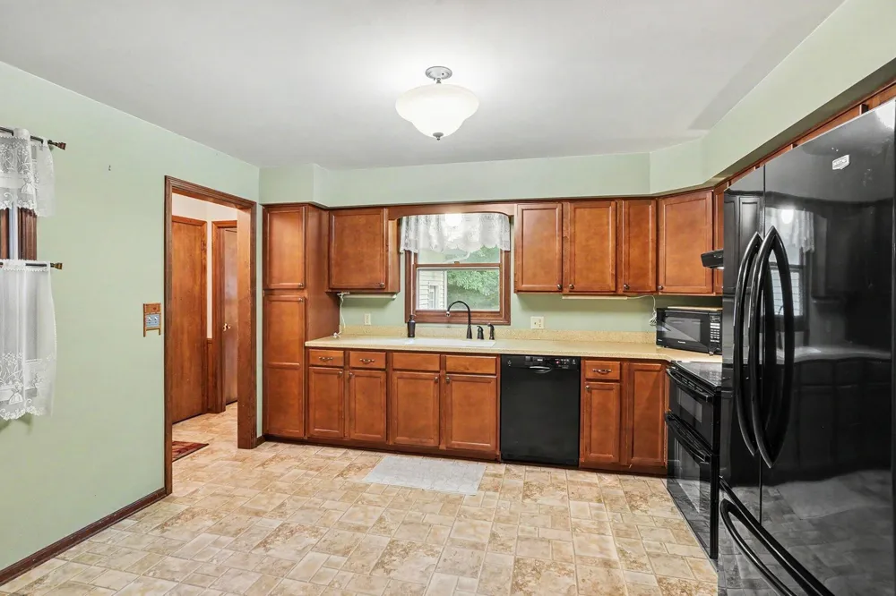 4730 W McMillan Road Muskegon, MI 49445