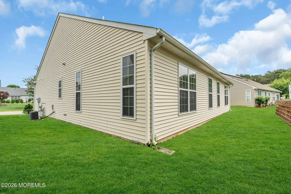 16 Tisdale Road Manchester, NJ 08759