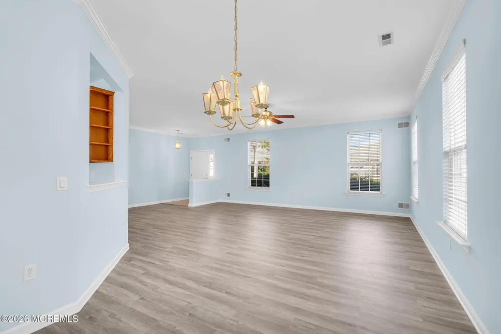 16 Tisdale Road Manchester, NJ 08759
