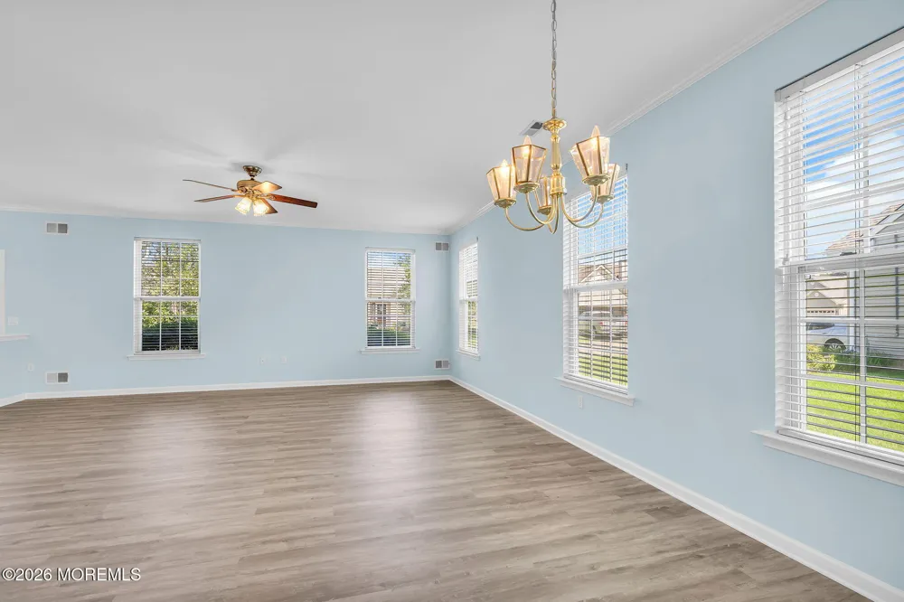 16 Tisdale Road Manchester, NJ 08759