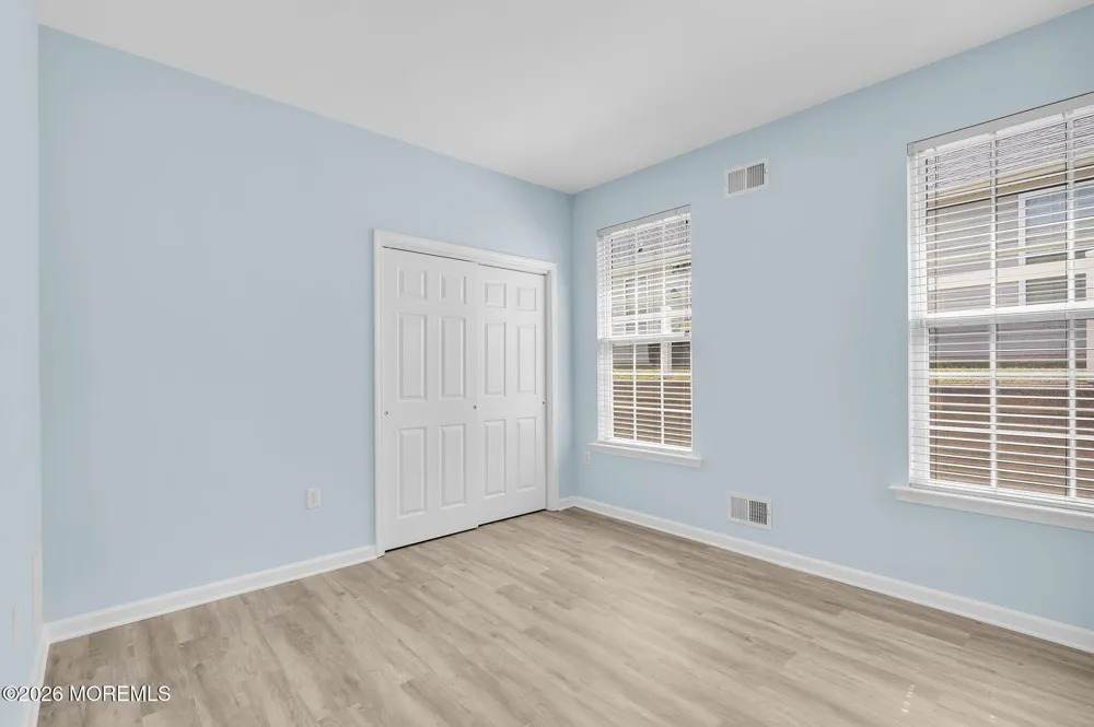 16 Tisdale Road Manchester, NJ 08759