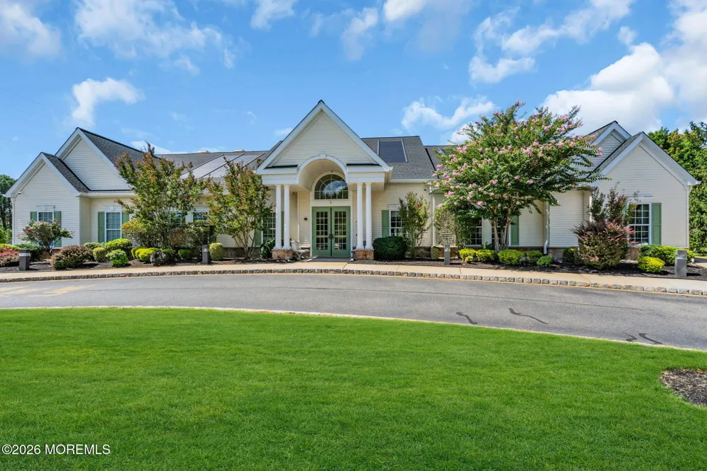16 Tisdale Road Manchester, NJ 08759