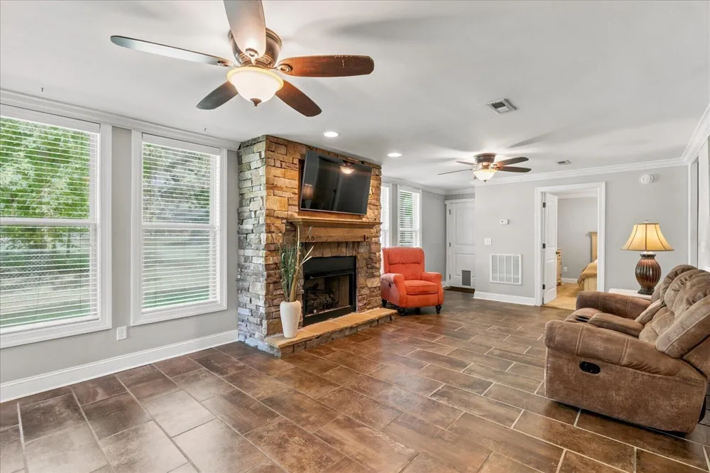 2356 Gale Lane Chattanooga, TN 37421