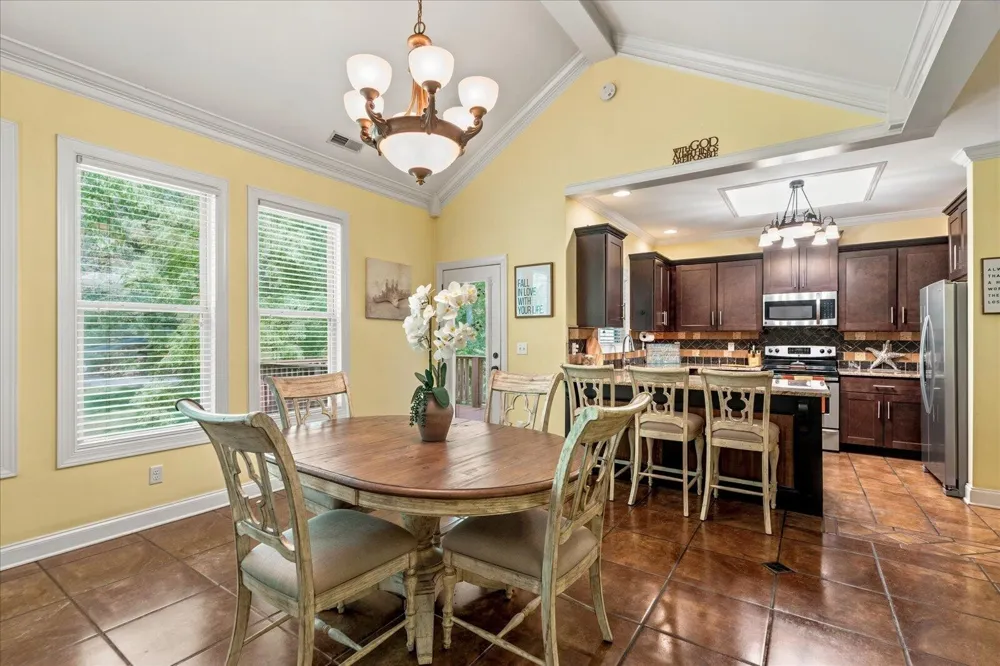 2356 Gale Lane Chattanooga, TN 37421