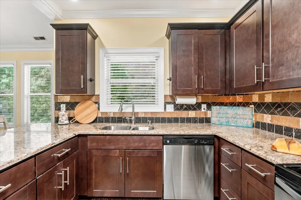 2356 Gale Lane Chattanooga, TN 37421