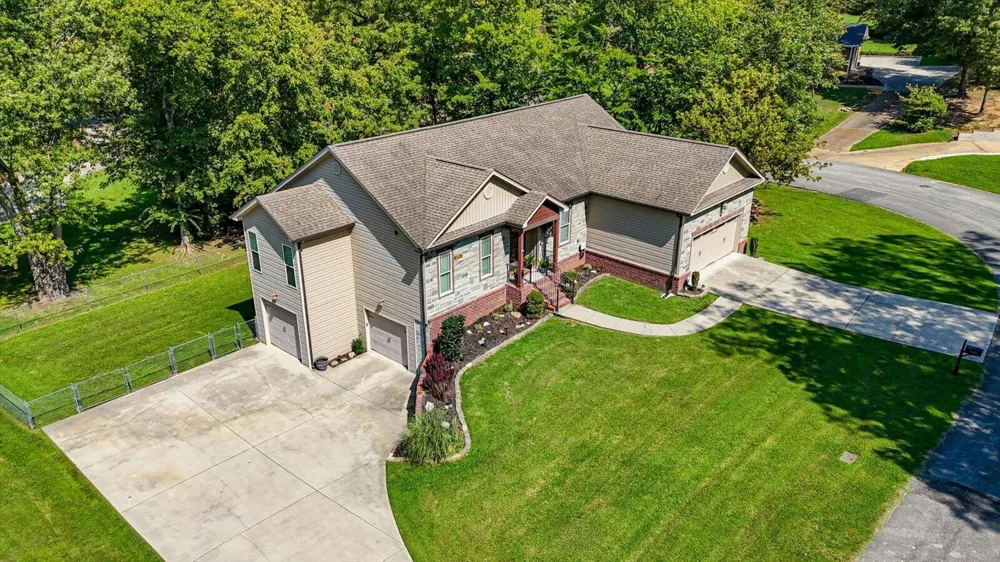 2356 Gale Lane Chattanooga, TN 37421