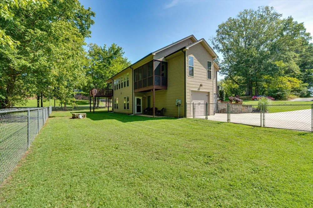 2356 Gale Lane Chattanooga, TN 37421