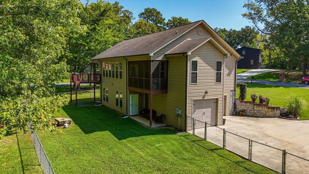 2356 Gale Lane Chattanooga, TN 37421