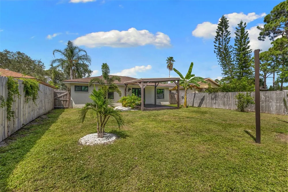 1840 RITA STREET Sarasota, FL 34231