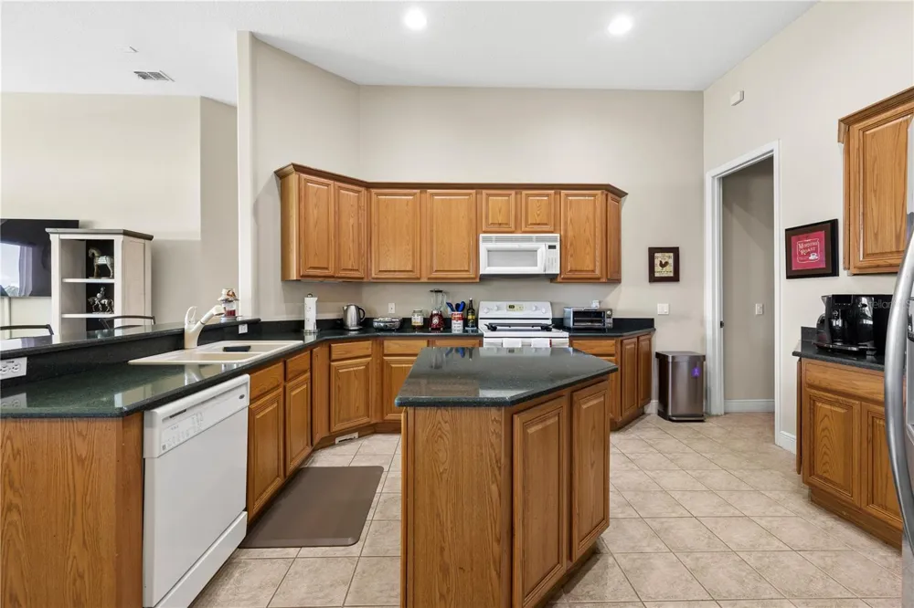 3553 SOMERSET CIRCLE Kissimmee, FL 34746