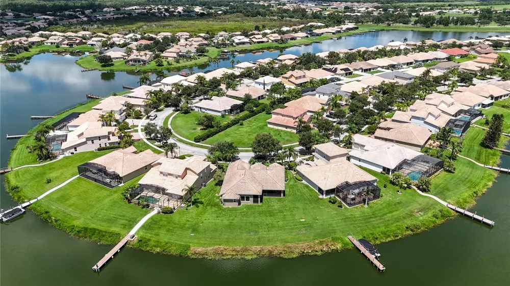 3553 SOMERSET CIRCLE Kissimmee, FL 34746