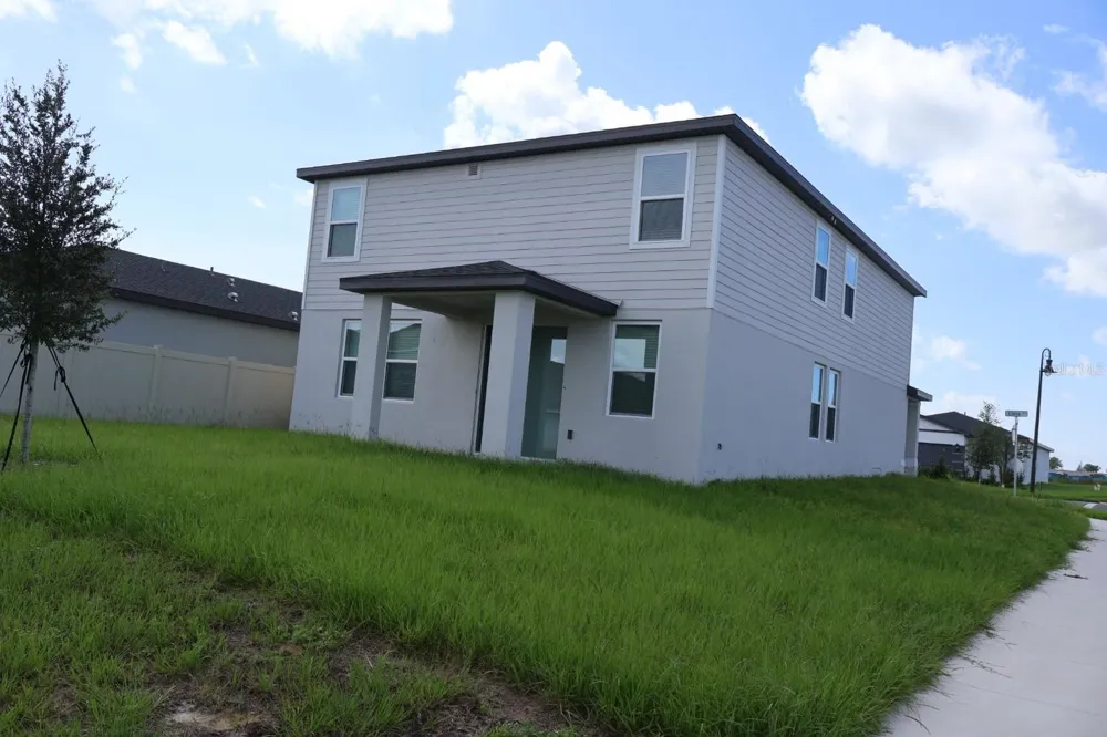 5501 CLOVE ROW Haines City, FL 33844