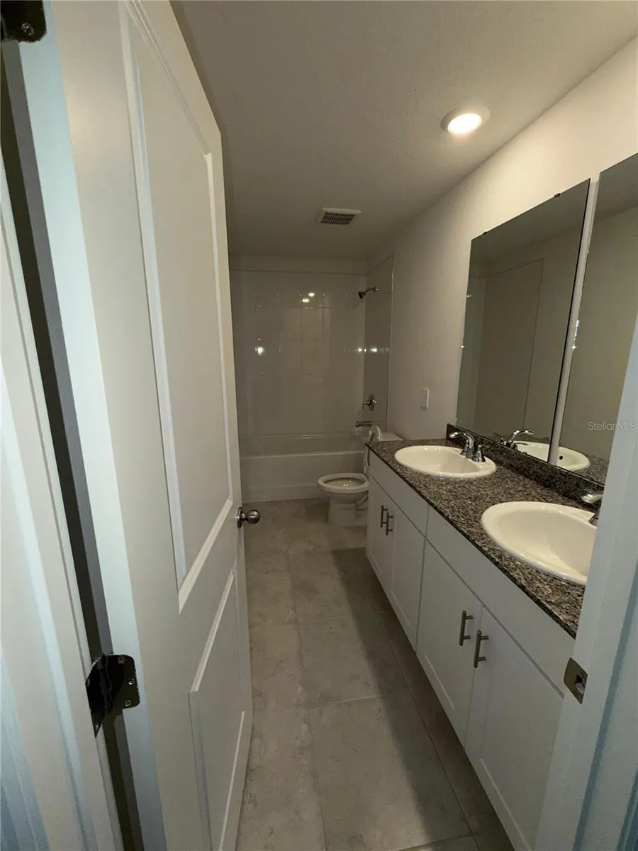 5501 CLOVE ROW Haines City, FL 33844