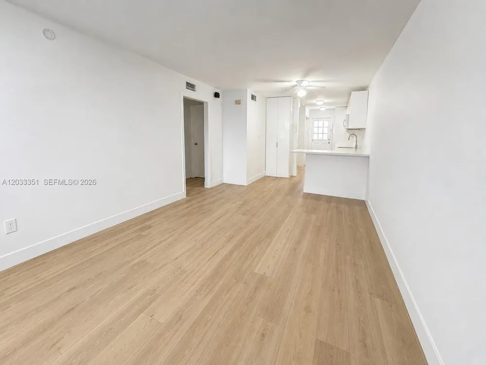 301 Bonaventure Blvd #7 Weston, FL 33326