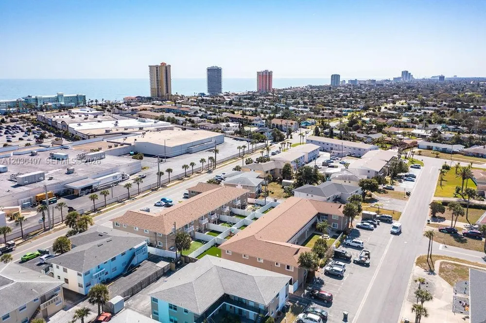 2550 Tulane Ave #202 Daytona, FL 32118