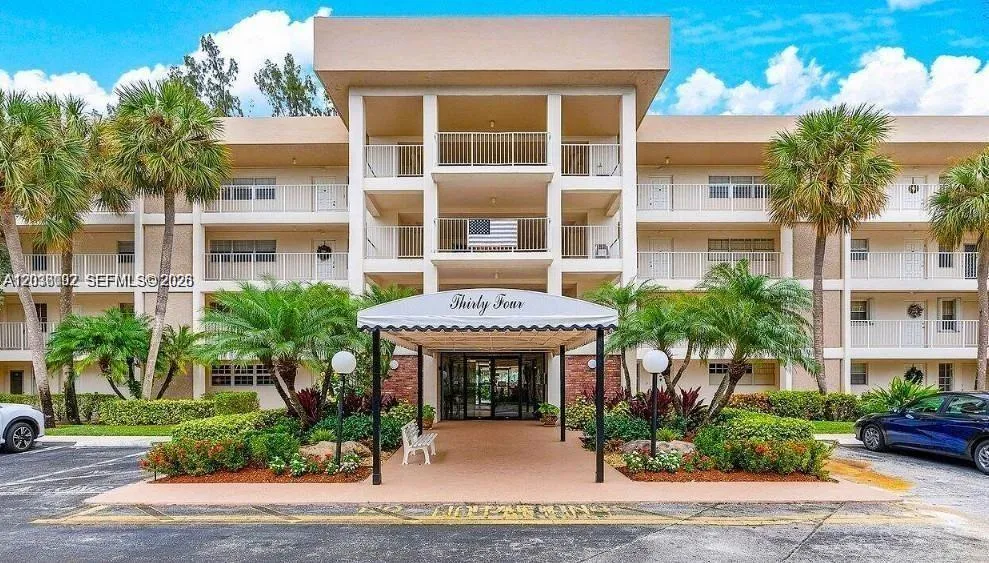 3051 S Palm Aire Dr #102 Pompano Beach, FL 33069