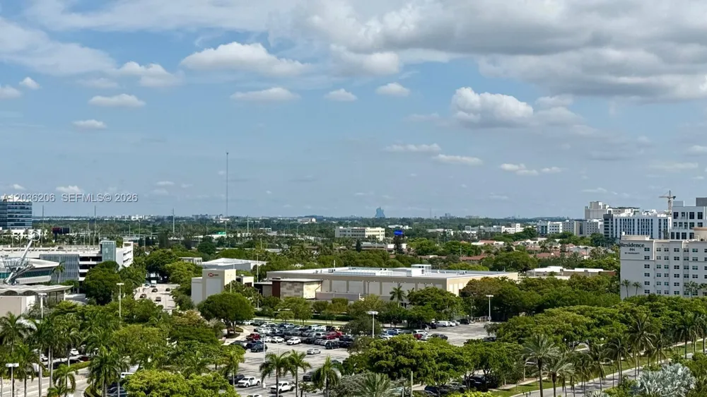 19501 W Country Club Dr #1212 Aventura, FL 33180