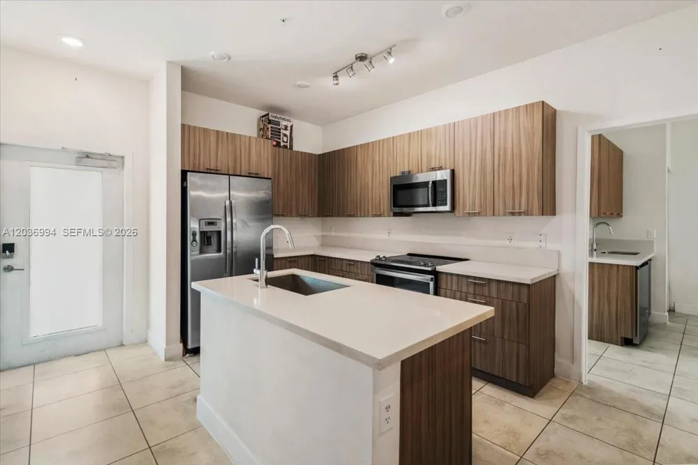 4636 NW 84th Ave #13 Doral, FL 33166