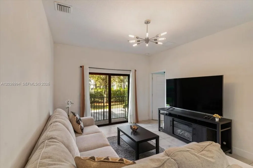 4636 NW 84th Ave #13 Doral, FL 33166