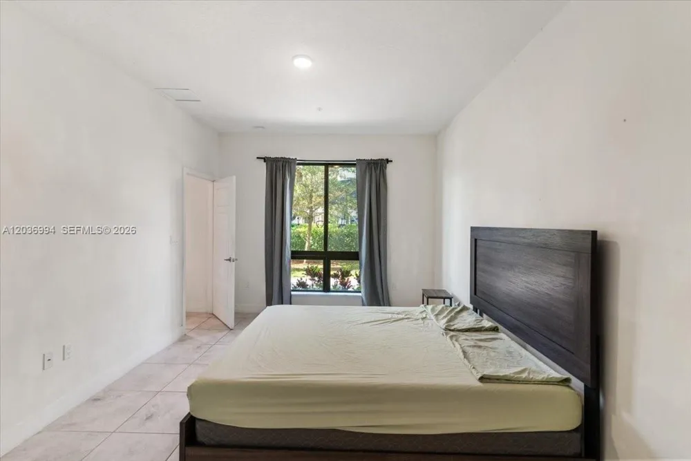 4636 NW 84th Ave #13 Doral, FL 33166