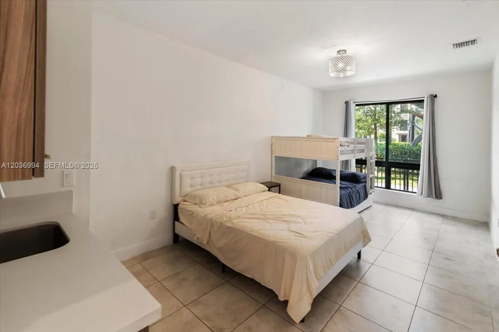 4636 NW 84th Ave #13 Doral, FL 33166