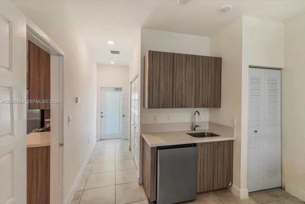 4636 NW 84th Ave #13 Doral, FL 33166