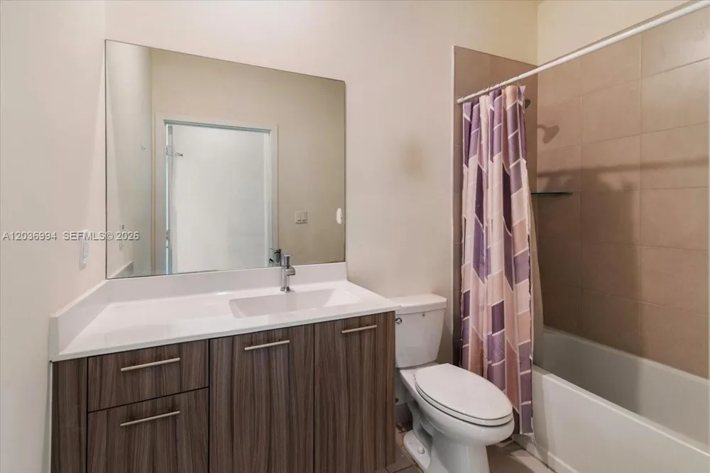 4636 NW 84th Ave #13 Doral, FL 33166