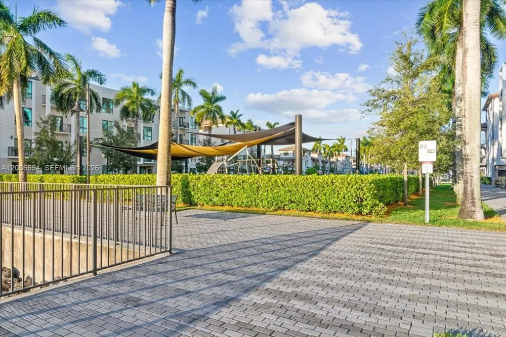 4636 NW 84th Ave #13 Doral, FL 33166