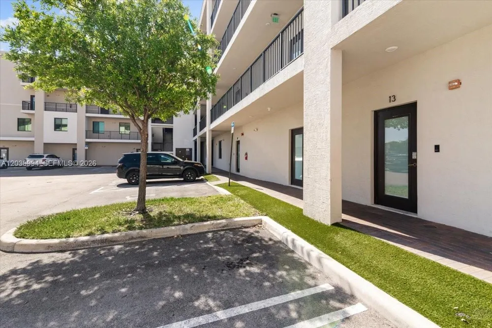 4636 NW 84th Ave #13 Doral, FL 33166