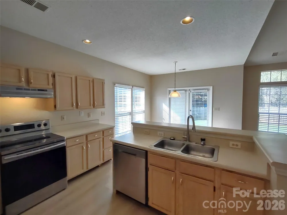1111 Land Grant Road Charlotte, NC 28217