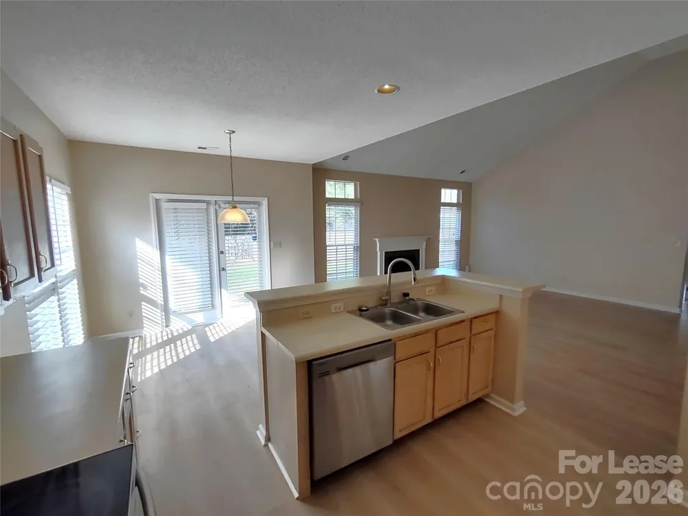 1111 Land Grant Road Charlotte, NC 28217