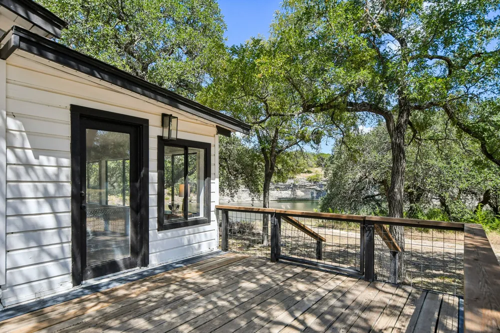 24000 Bluebird Lane Marble Falls, TX 78654