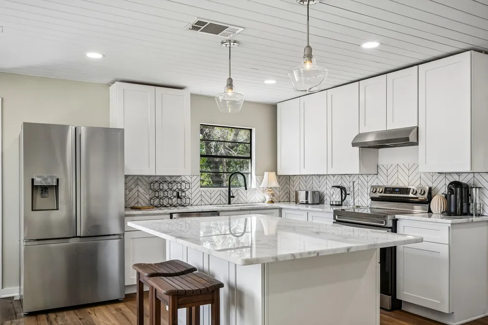 24000 Bluebird Lane Marble Falls, TX 78654