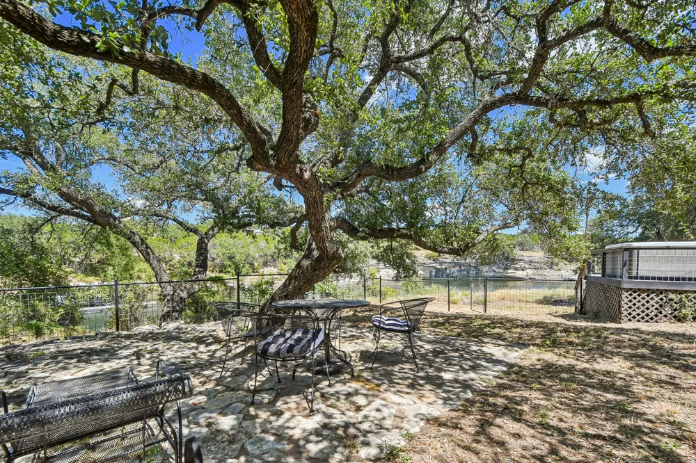 24000 Bluebird Lane Marble Falls, TX 78654