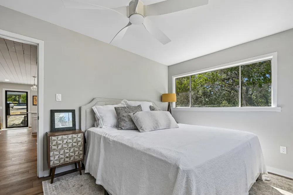 24000 Bluebird Lane Marble Falls, TX 78654